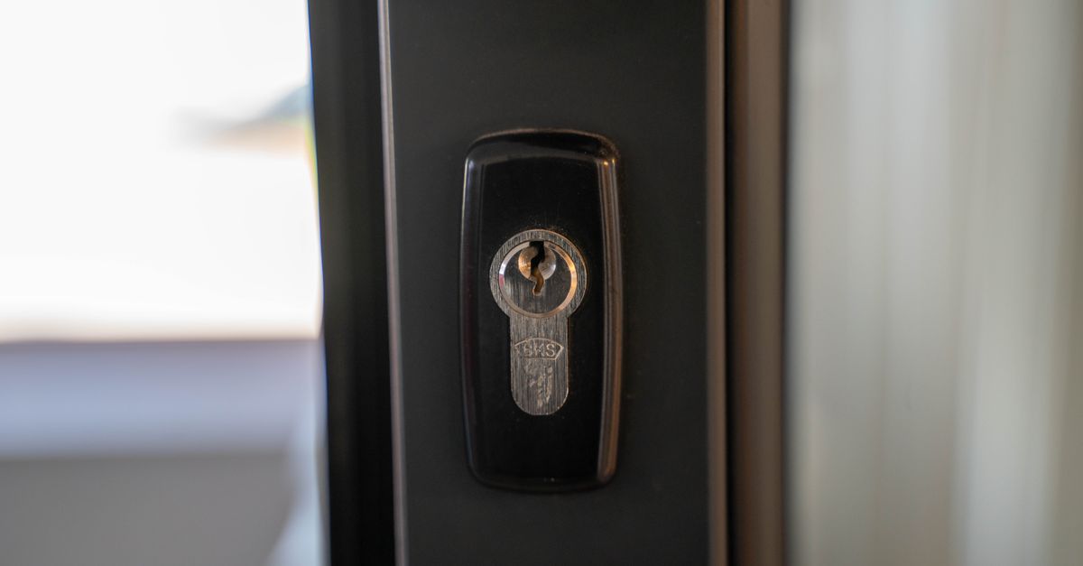 locksmith tools keys — King Locksmith NYC