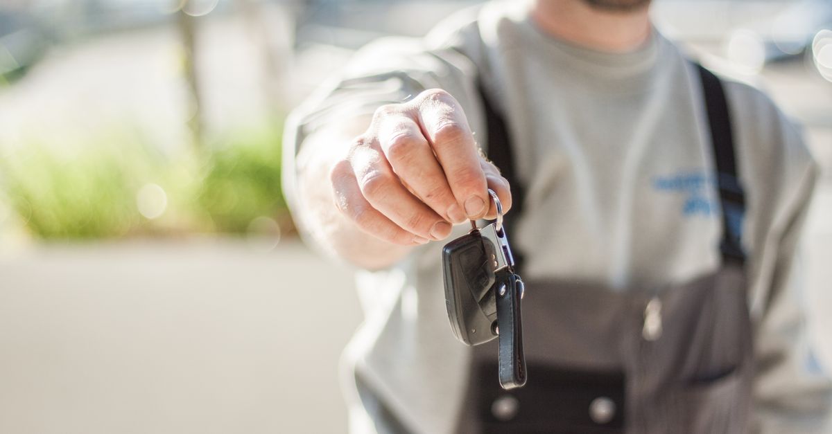 What to Do During a Roadside Car Lockout — and What Our Team Does When We Arrive — King Locksmith NYC
